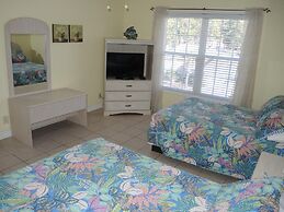 2607m 1 Bedroom Condo by RedAwning