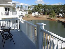 2607m 1 Bedroom Condo by RedAwning