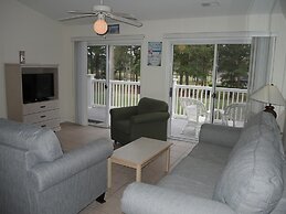 3008 2 Bedroom Villa by RedAwning