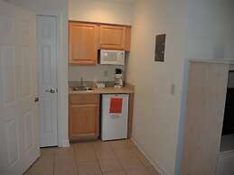 3008 2 Bedroom Villa by RedAwning