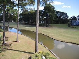 208m 1 Bedroom Condo by Redawning