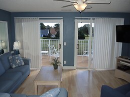 208m 1 Bedroom Condo by Redawning