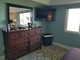 Summerhouse 101 3 Bedroom Condo by RedAwning
