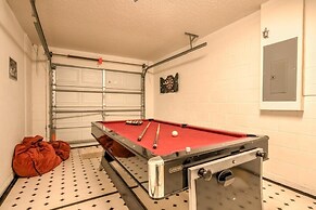 Gated Community Private Pool 3 Bedroom Home by Redawning