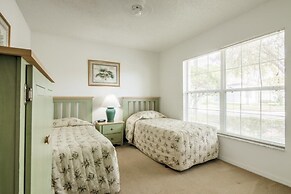 Gated Community Private Pool 3 Bedroom Home by Redawning