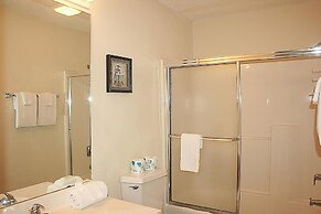 Family Friendly Golf Course View Condo 101M with Great Brunswick Plant