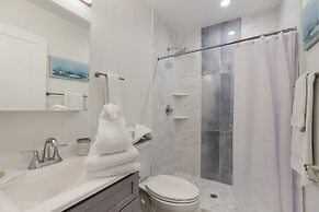 Bayside Bliss 3 Bedroom Home by RedAwning