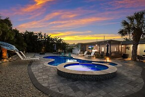 Bayside Bliss 3 Bedroom Home by RedAwning