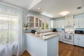 Coconut 3 Bedroom Home by RedAwning