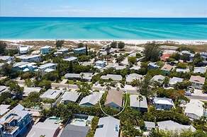 Coconut 3 Bedroom Home by RedAwning