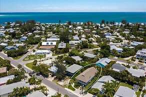 Coconut 3 Bedroom Home by RedAwning