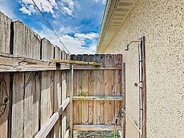 Pet Friendly ocean side Vacation Home by Redawning