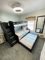 Pet Friendly ocean side Vacation Home by Redawning