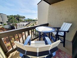 Island House F232 2 Bedroom Condo by RedAwning
