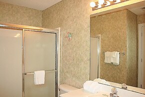 Golf Course View Condo 1606m at Brunswick Plantation With Full Kitchen