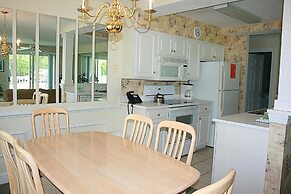 Golf Course View Condo 1606m at Brunswick Plantation With Full Kitchen