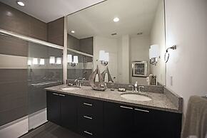 Beautiful 3-bed 10 Minutes From Disney-17440 Serenity Resort 3 Bedroom