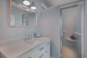 Flamingo Bay 4 Bedroom Home by RedAwning