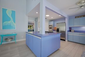 Flamingo Bay 4 Bedroom Home by RedAwning