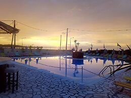 Villa Amorossa Beachfront 3 Bedroom in Roda