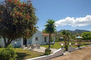 Villa Amorossa Beachfront 3 Bedroom in Roda