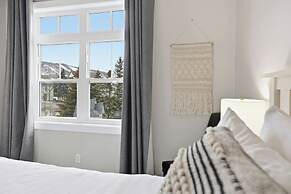 Rivergrass Condos