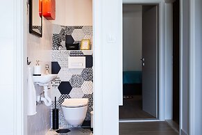 Apartment Black & White