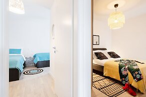 Apartment Black & White