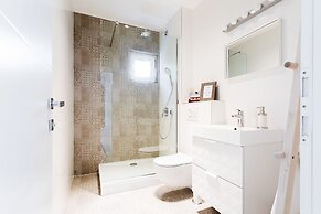 Apartment Black & White