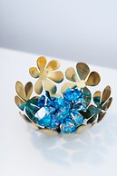 Apartment Black & White