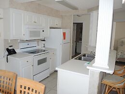 1506m 1 Bedroom Condo by RedAwning