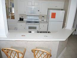 1506m 1 Bedroom Condo by RedAwning