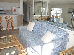 1506m 1 Bedroom Condo by RedAwning