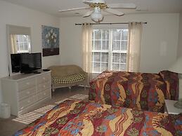 Family Friendly Condo 1504M with Resort Golf Course Onsite by RedAwnin