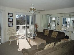 Family Friendly Condo 1504M with Resort Golf Course Onsite by RedAwnin
