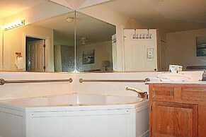 104 2 Bedroom Villa by RedAwning