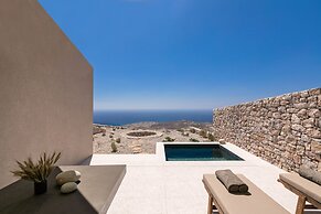 Santorini Sky, Luxury Resort