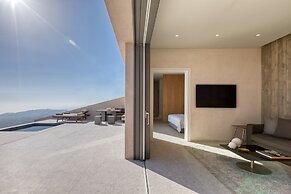 Santorini Sky, Luxury Resort