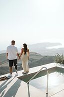 Santorini Sky, Luxury Resort