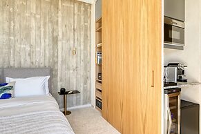 Santorini Sky, Luxury Resort