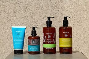 Santorini Sky, Luxury Resort