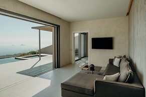 Santorini Sky, Luxury Resort