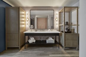 The Memphian, a Tribute Portfolio Hotel