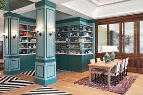 The Memphian, a Tribute Portfolio Hotel