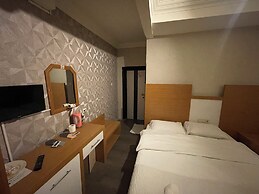 Mola Otel