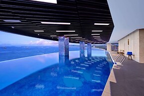 Wyndham Grand Plaza Royale Shuangyue Bay