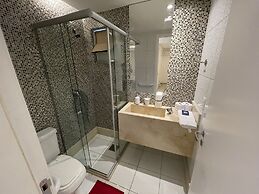 Riviera Beach Place Golf Residence