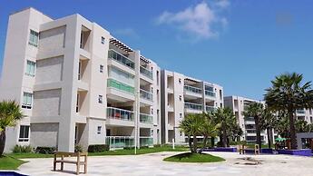 Riviera Beach Place Golf Residence