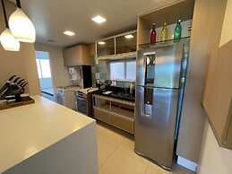 Riviera Beach Place Golf Residence