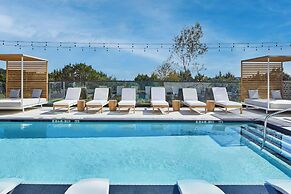 AC Hotel by Marriott Austin Hill Country